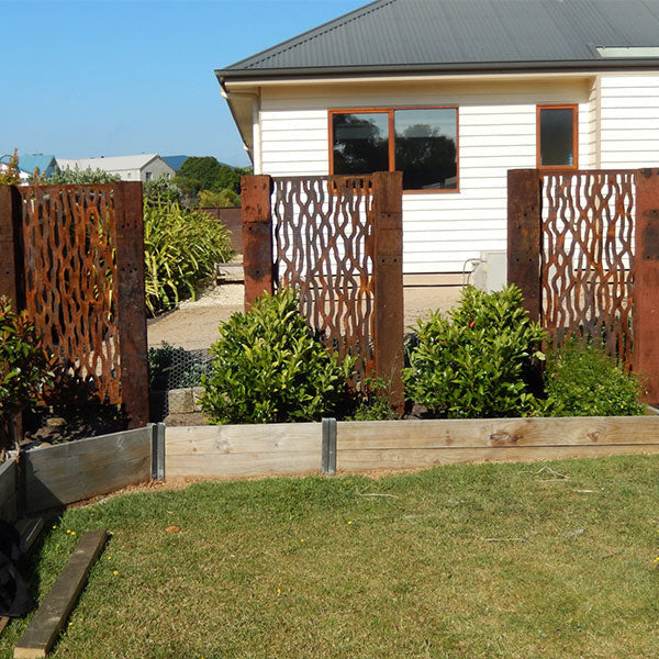 Rust Metal Privacy Screen Vine