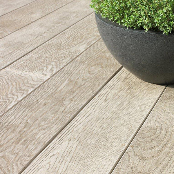 Millboard Decking Enhanced Grain: Limed Oak